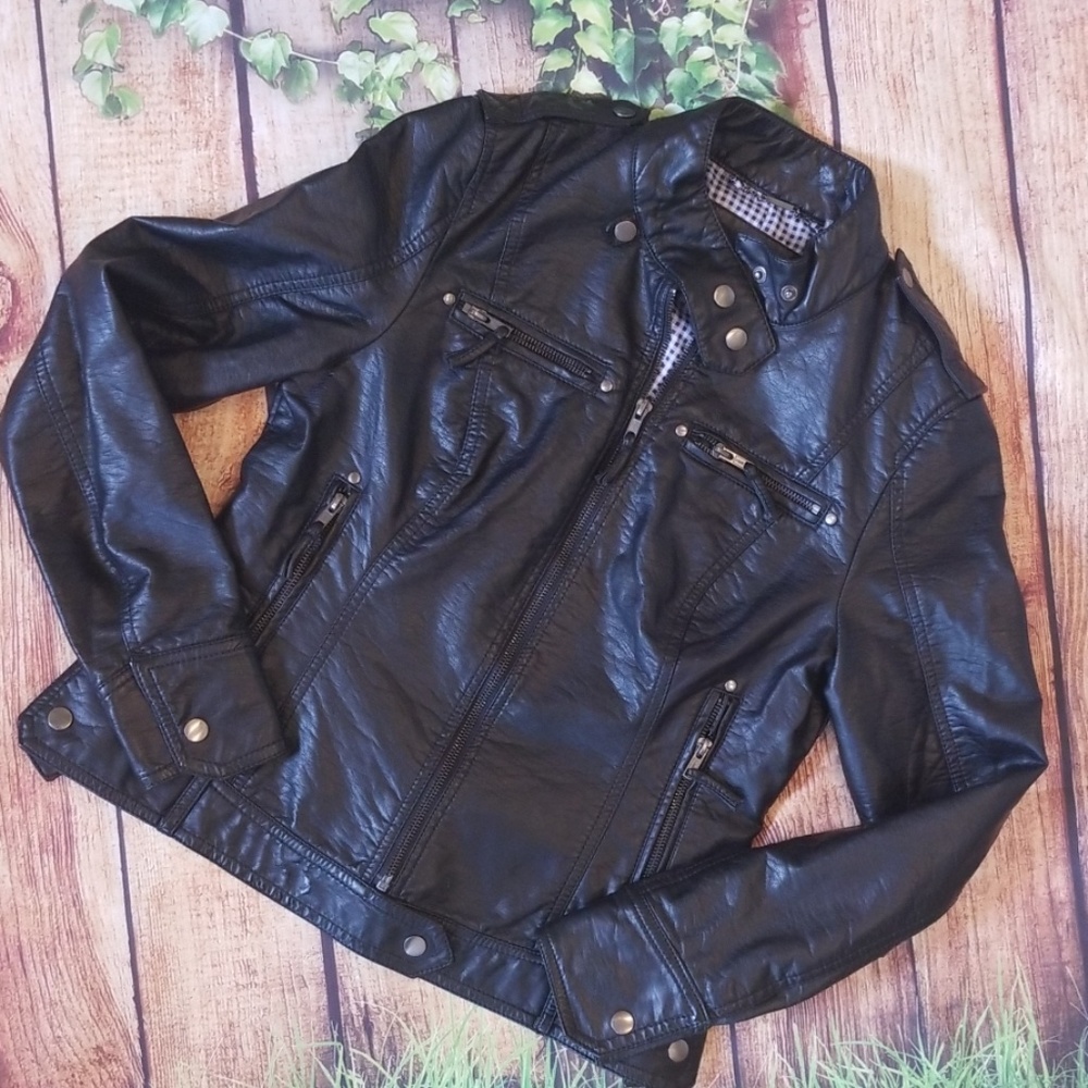 ⚡Flash Sale⚡Black Rivet  Black Leather Jacket!